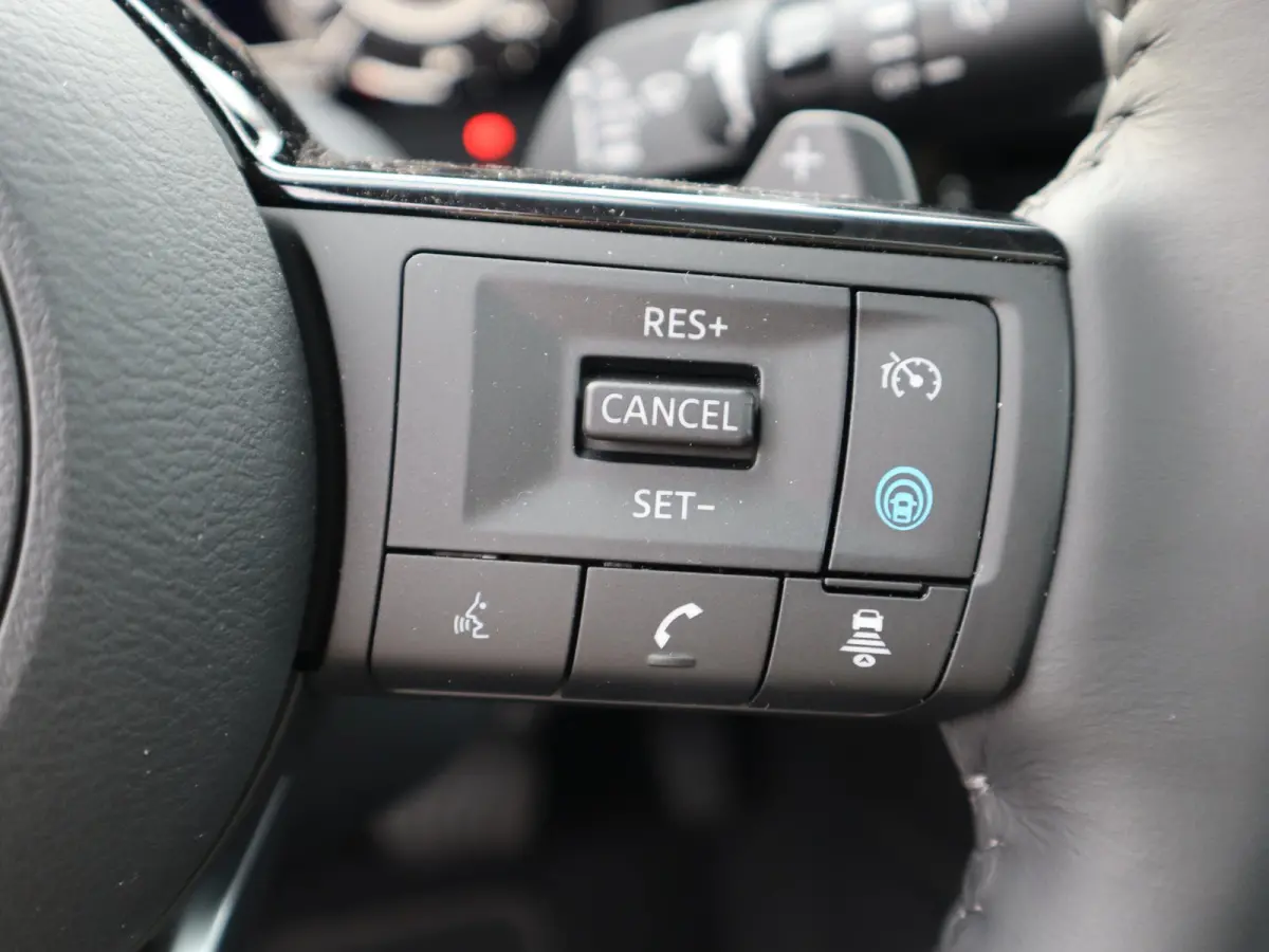 1.3 MHEV Xtronic N-Connecta | Panorama dak | Stoel en stuurverwarming |