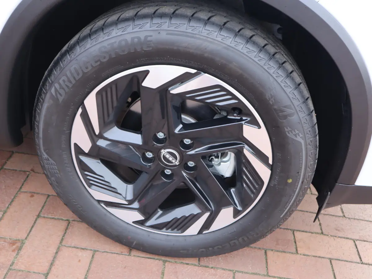 1.3 MHEV Xtronic N-Connecta | Panorama dak | Stoel en stuurverwarming |