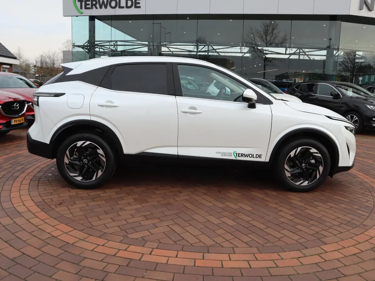 1.3 MHEV Xtronic N-Connecta | Panorama dak | Stoel en stuurverwarming |