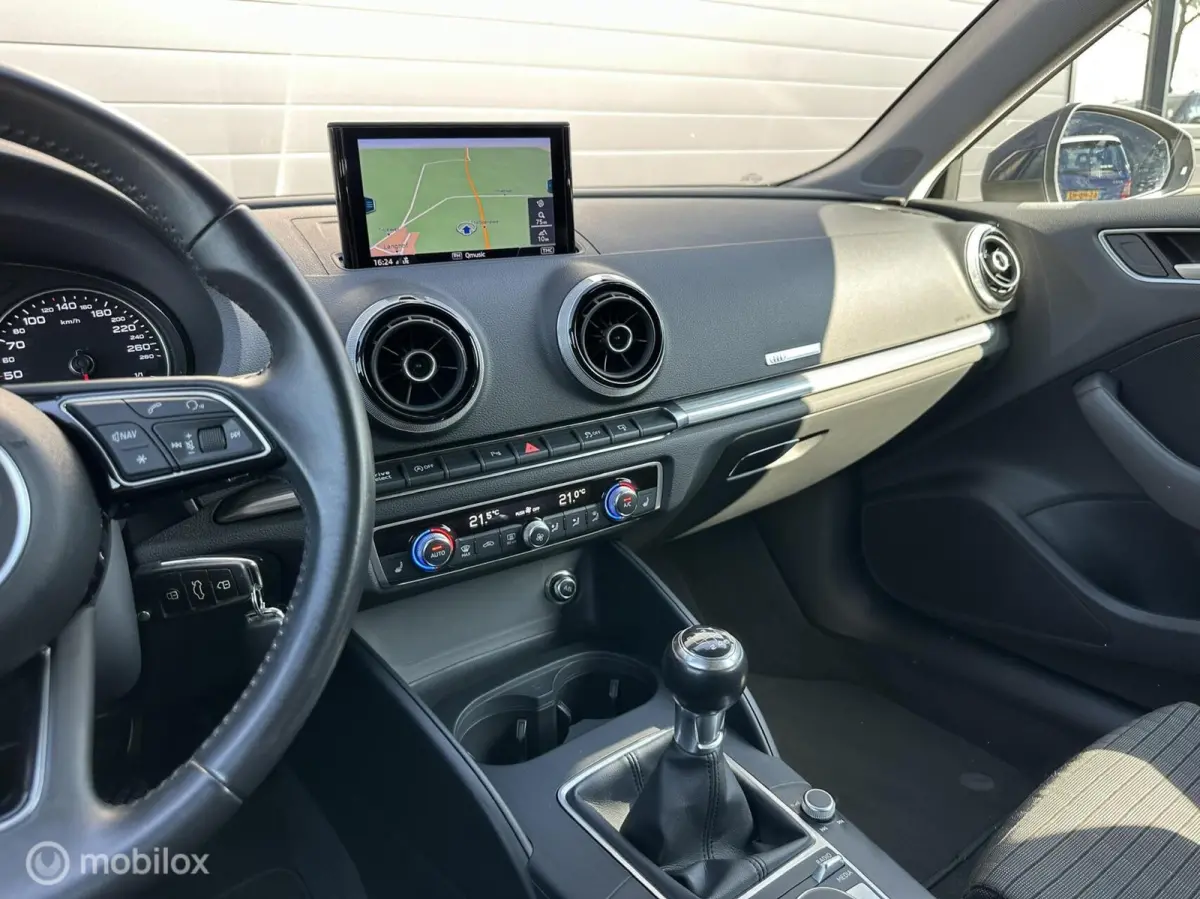 1.0 TFSI Sport CLIMA*NAV*PDC*STOELVERW*ENZ