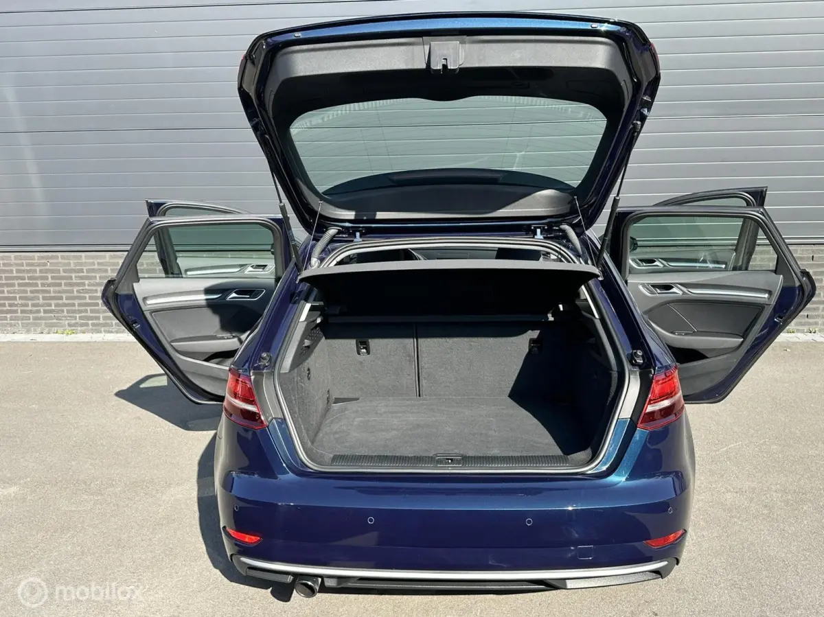 1.0 TFSI Sport CLIMA*NAV*PDC*STOELVERW*ENZ