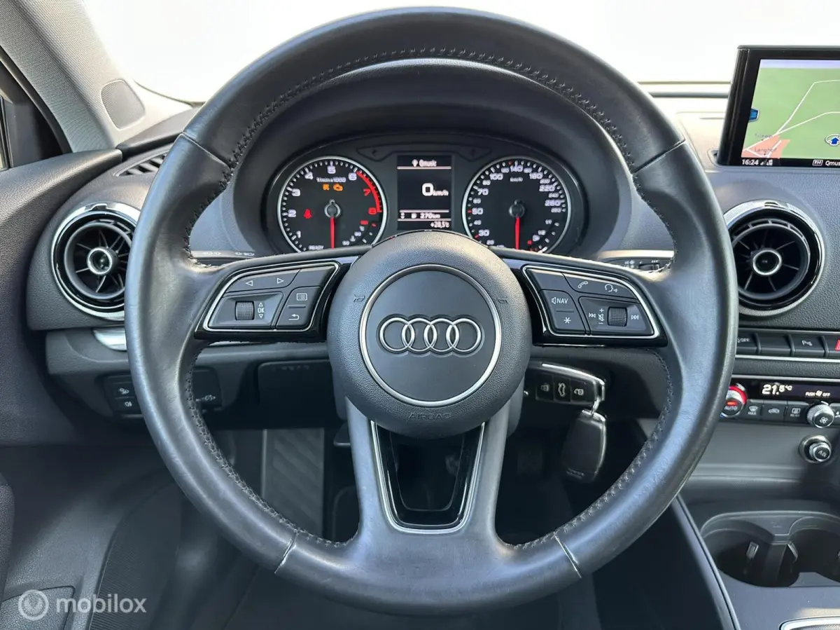 1.0 TFSI Sport CLIMA*NAV*PDC*STOELVERW*ENZ
