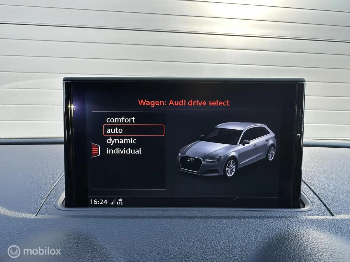 1.0 TFSI Sport CLIMA*NAV*PDC*STOELVERW*ENZ