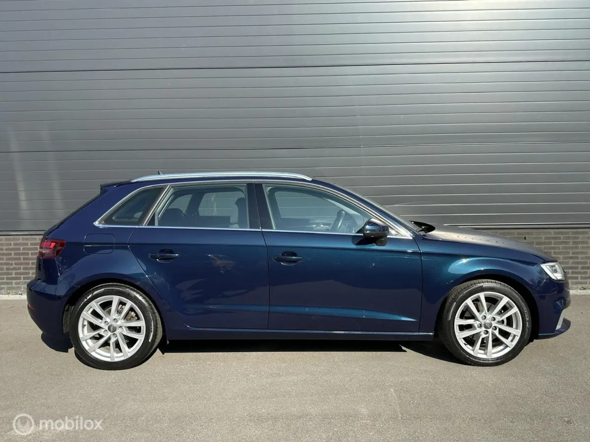 1.0 TFSI Sport CLIMA*NAV*PDC*STOELVERW*ENZ
