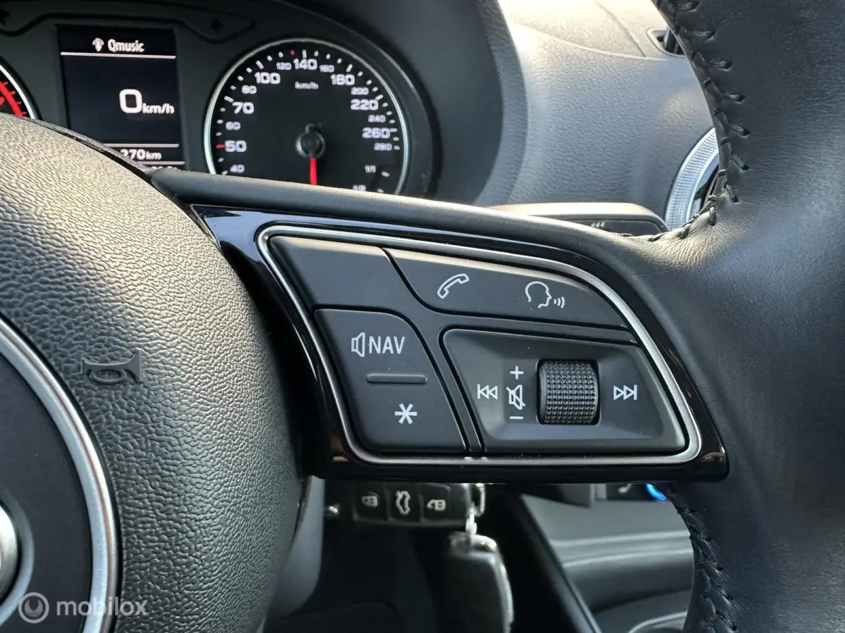 1.0 TFSI Sport CLIMA*NAV*PDC*STOELVERW*ENZ