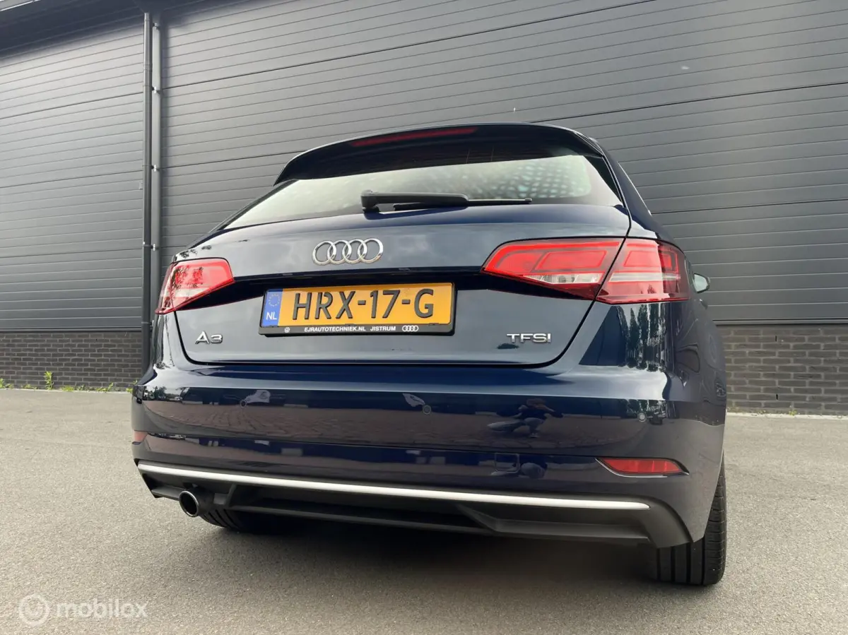 1.0 TFSI Sport CLIMA*NAV*PDC*STOELVERW*ENZ