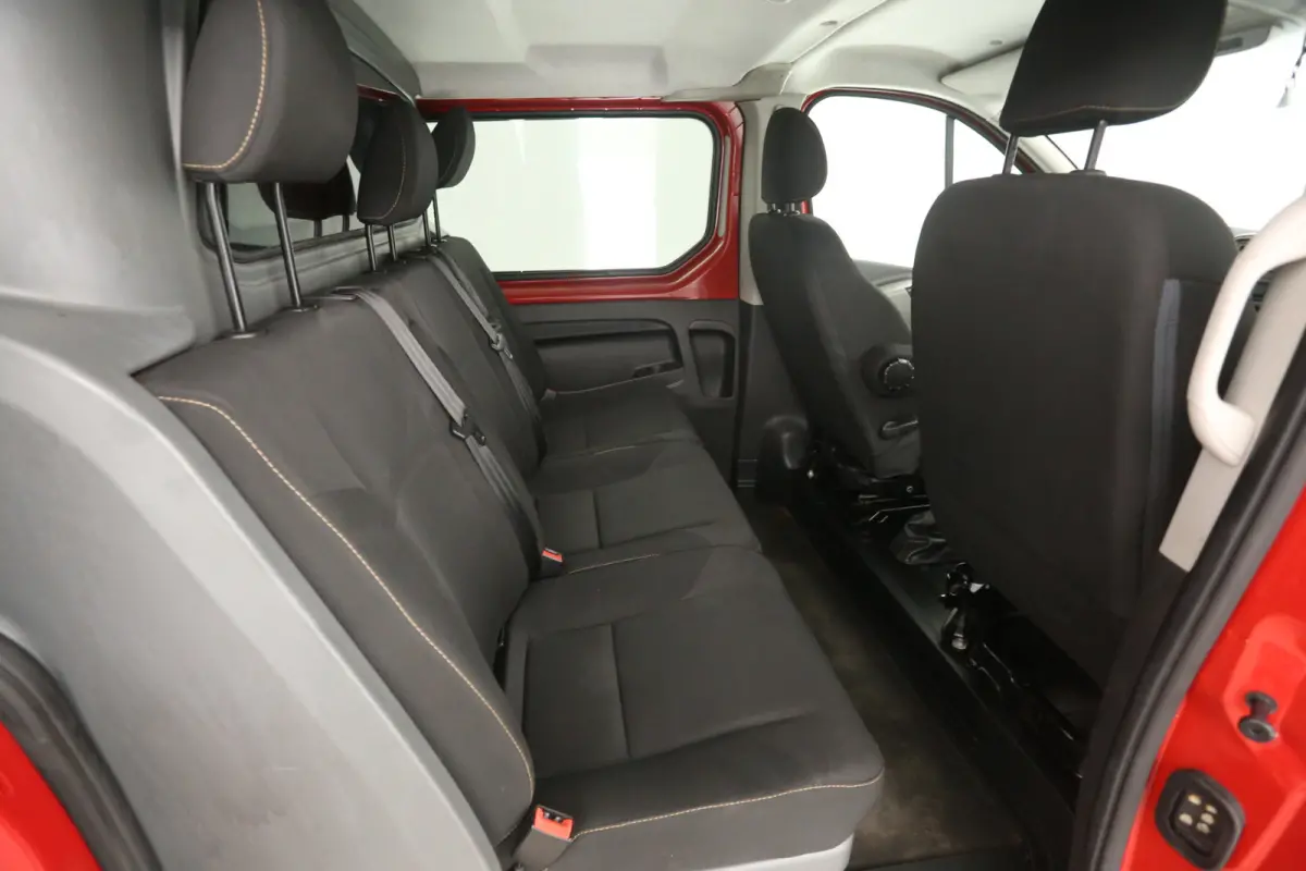 1.6 dCi T29 L2H1 | Dubbele Cabine | Airco | Cruise | Trekhaak | Parkeersens. | Imperiaal