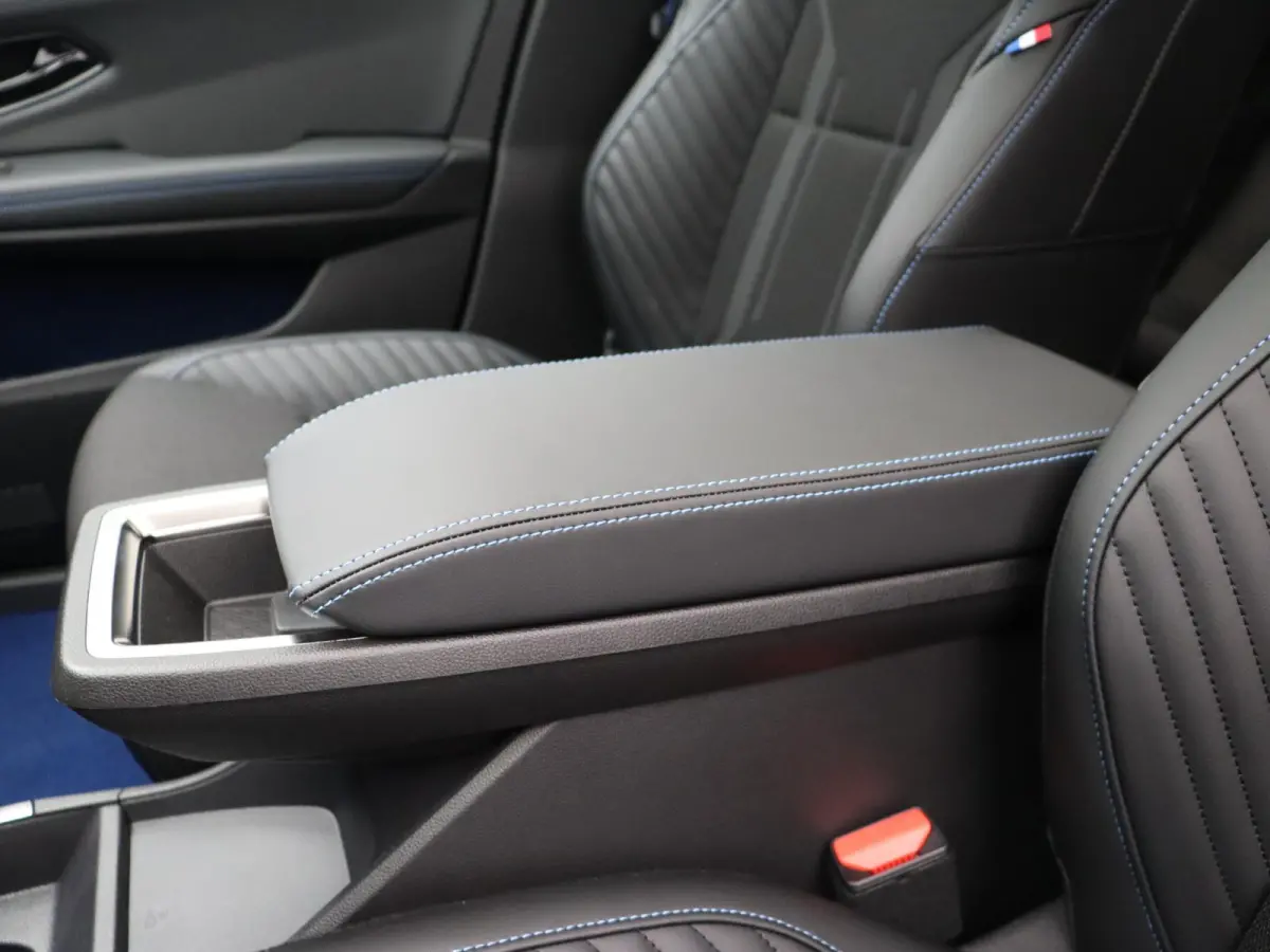 EV87 long range esprit Alpine | Vijf jaar garantie | Active driver assist | 360 graden camera | Blind spot |