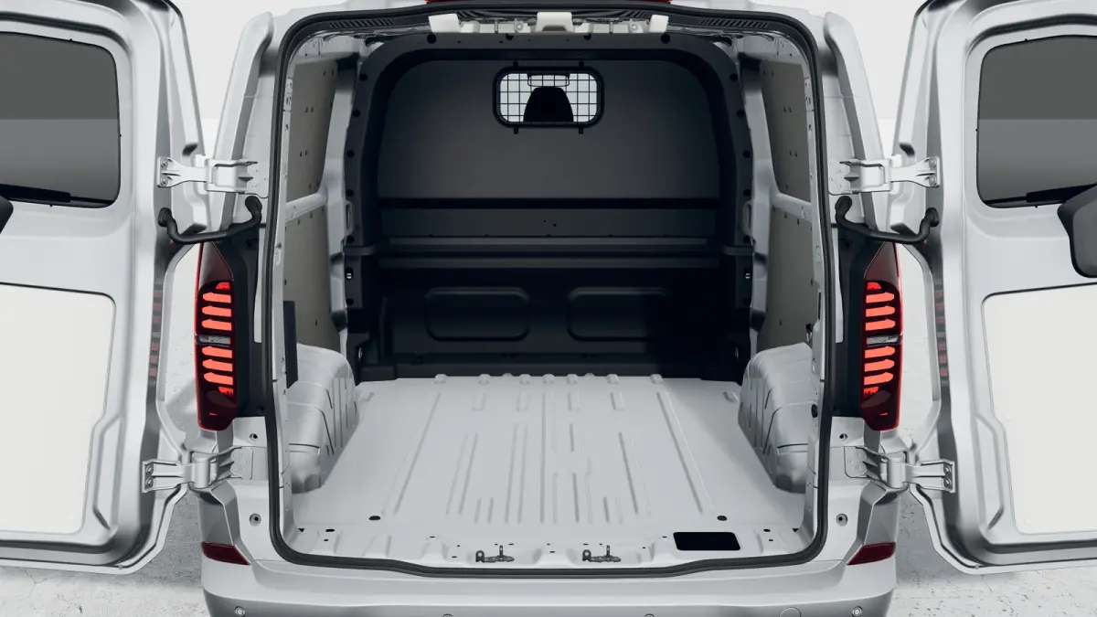 e-Transporter 32 L2H1 286pk 71 kWh | Navigatie | 17" Velgen