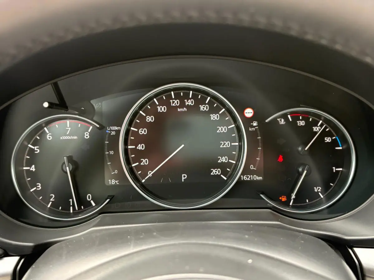 2.5 SkyActiv-G 194 Advantage Automaat | 2000kg Trekgewicht | 360 Camera | Head-Up Display | Stoel- & Stuurverwarming |