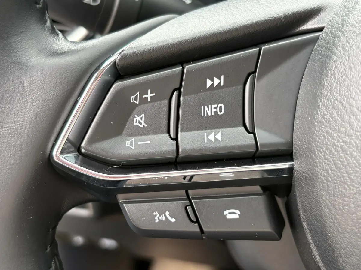 2.5 SkyActiv-G 194 Advantage Automaat | 2000kg Trekgewicht | 360 Camera | Head-Up Display | Stoel- & Stuurverwarming |