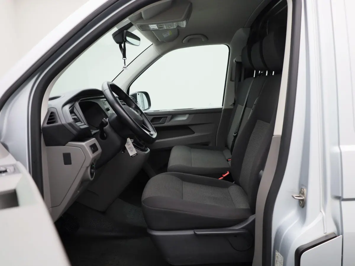 2.0 TDI L1H1 150PK GVW 3.200KG | Automaat | Trekhaak | Multifunctioneel Stuurwiel | Verwarmbare Voorruit | Parkeersensoren Voor + Achter | Airco | LED-Koplampen | Adaptive Cruise Control | A