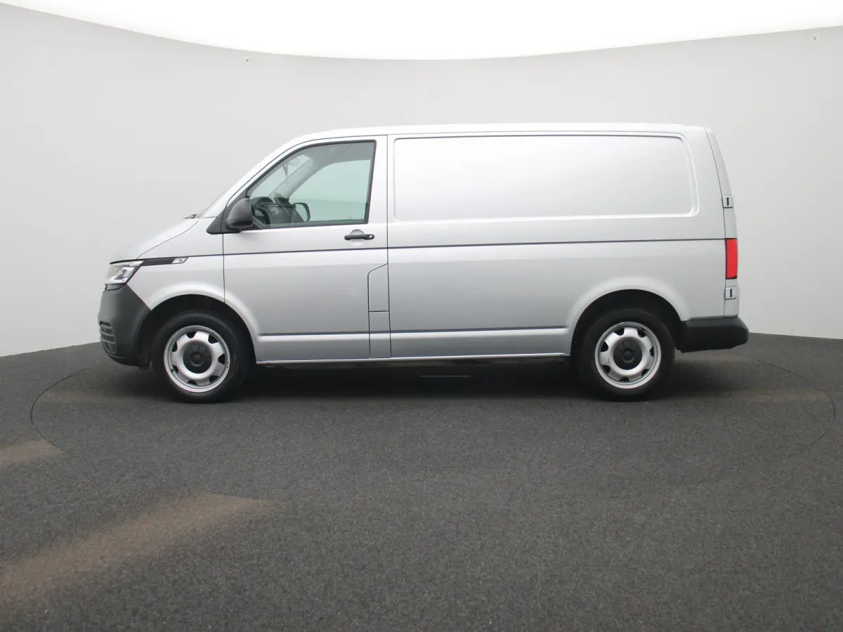 2.0 TDI L1H1 150PK GVW 3.200KG | Automaat | Trekhaak | Multifunctioneel Stuurwiel | Verwarmbare Voorruit | Parkeersensoren Voor + Achter | Airco | LED-Koplampen | Adaptive Cruise Control | A