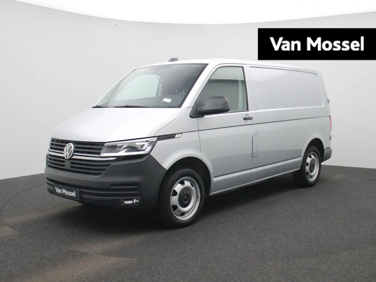 2.0 TDI L1H1 150PK GVW 3.200KG | Automaat | Trekhaak | Multifunctioneel Stuurwiel | Verwarmbare Voorruit | Parkeersensoren Voor + Achter | Airco | LED-Koplampen | Adaptive Cruise Control | A
