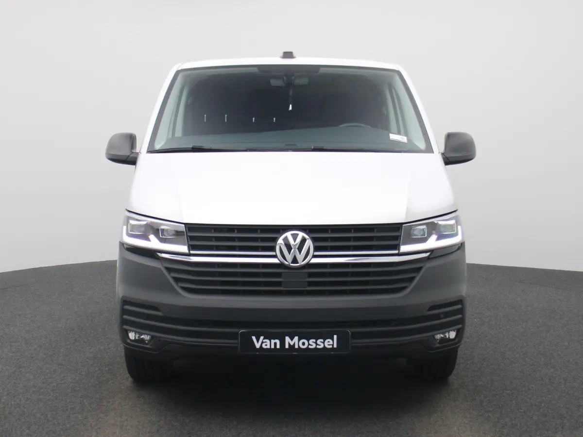 2.0 TDI L1H1 150PK GVW 3.200KG | Automaat | Trekhaak | Multifunctioneel Stuurwiel | Verwarmbare Voorruit | Parkeersensoren Voor + Achter | Airco | LED-Koplampen | Adaptive Cruise Control | A