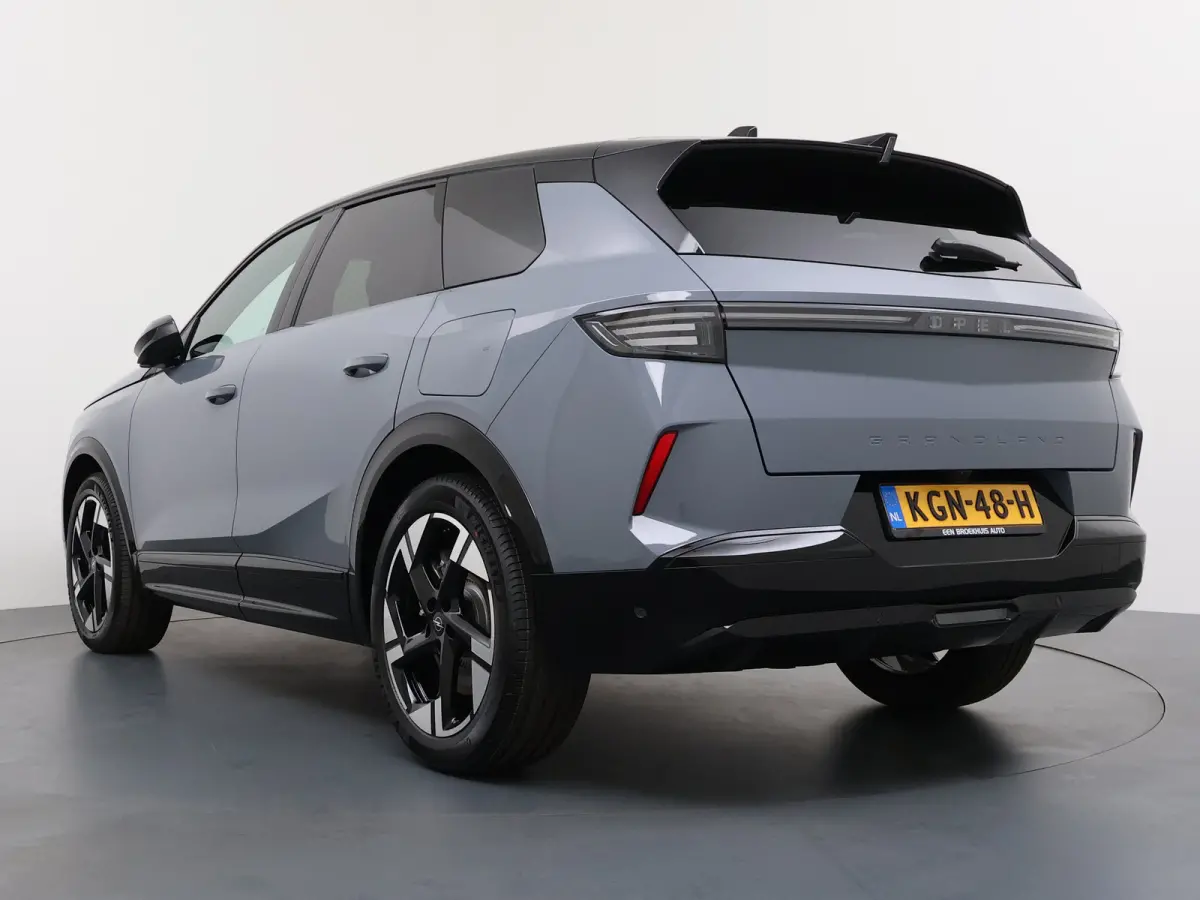 1.6 Turbo Plug-in-Hybrid Ultimate 195PK | Nieuwe auto! | Achteruitrij assistent | Achteruitrijcamera | Actieve noodgeval assistent