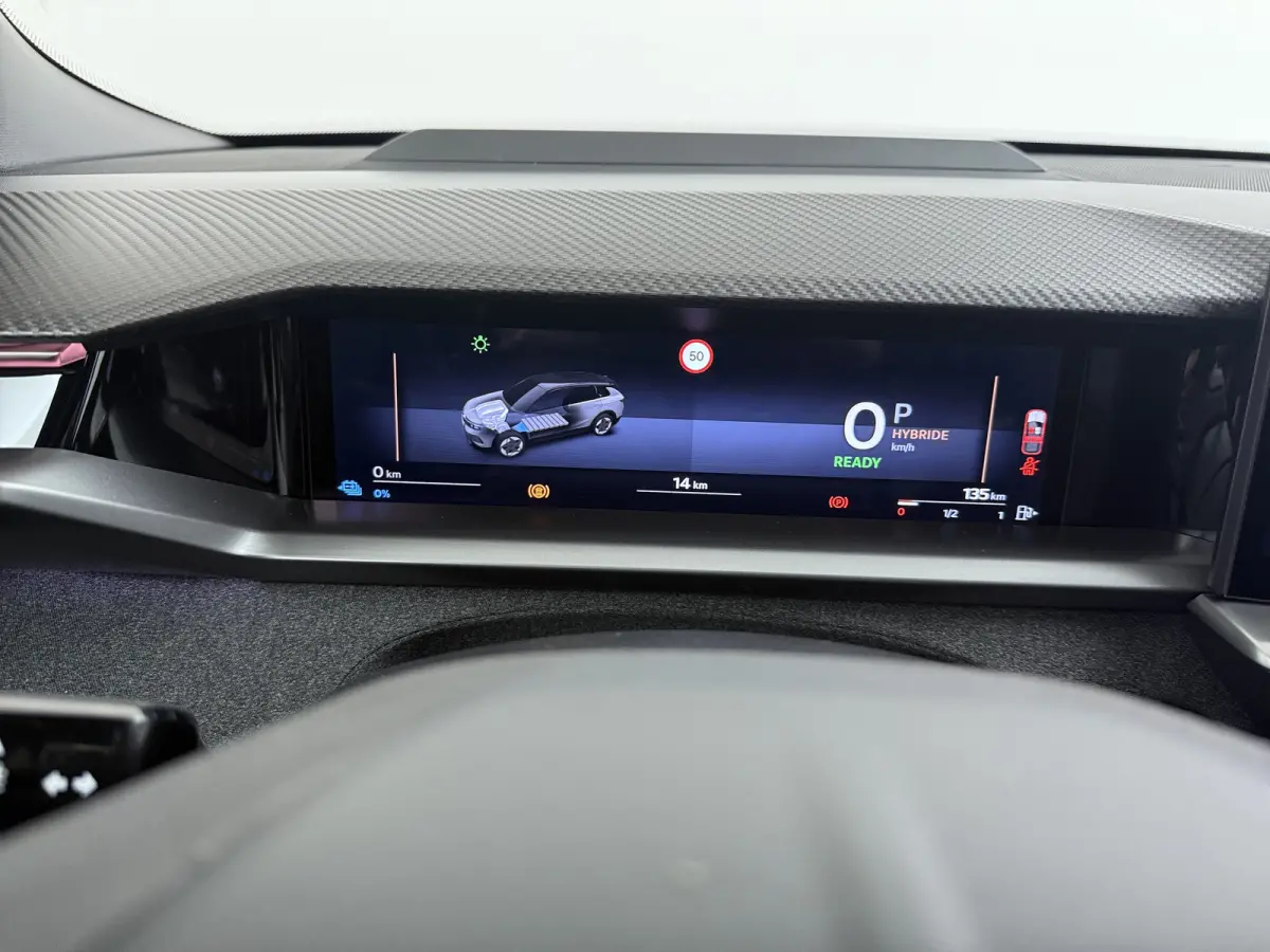 1.6 Turbo Plug-in-Hybrid Ultimate 195PK | Nieuwe auto! | Achteruitrij assistent | Achteruitrijcamera | Actieve noodgeval assistent