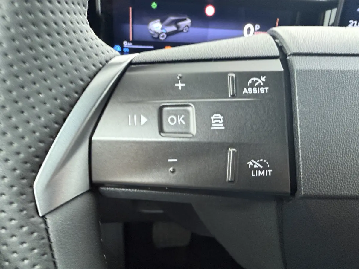 1.6 Turbo Plug-in-Hybrid Ultimate 195PK | Nieuwe auto! | Achteruitrij assistent | Achteruitrijcamera | Actieve noodgeval assistent