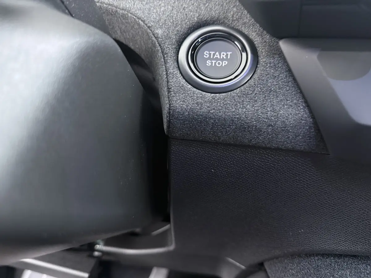 1.6 Turbo Plug-in-Hybrid Ultimate 195PK | Nieuwe auto! | Achteruitrij assistent | Achteruitrijcamera | Actieve noodgeval assistent