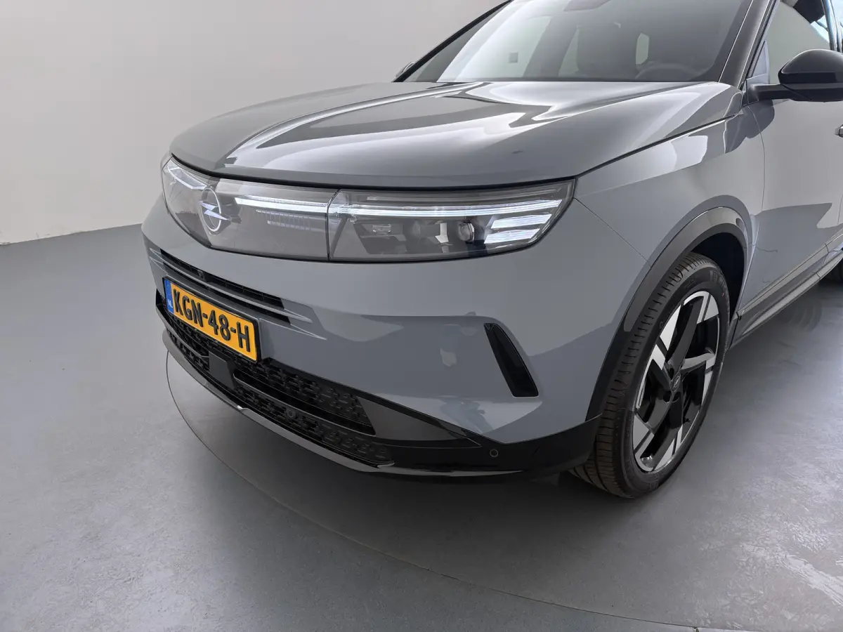 1.6 Turbo Plug-in-Hybrid Ultimate 195PK | Nieuwe auto! | Achteruitrij assistent | Achteruitrijcamera | Actieve noodgeval assistent