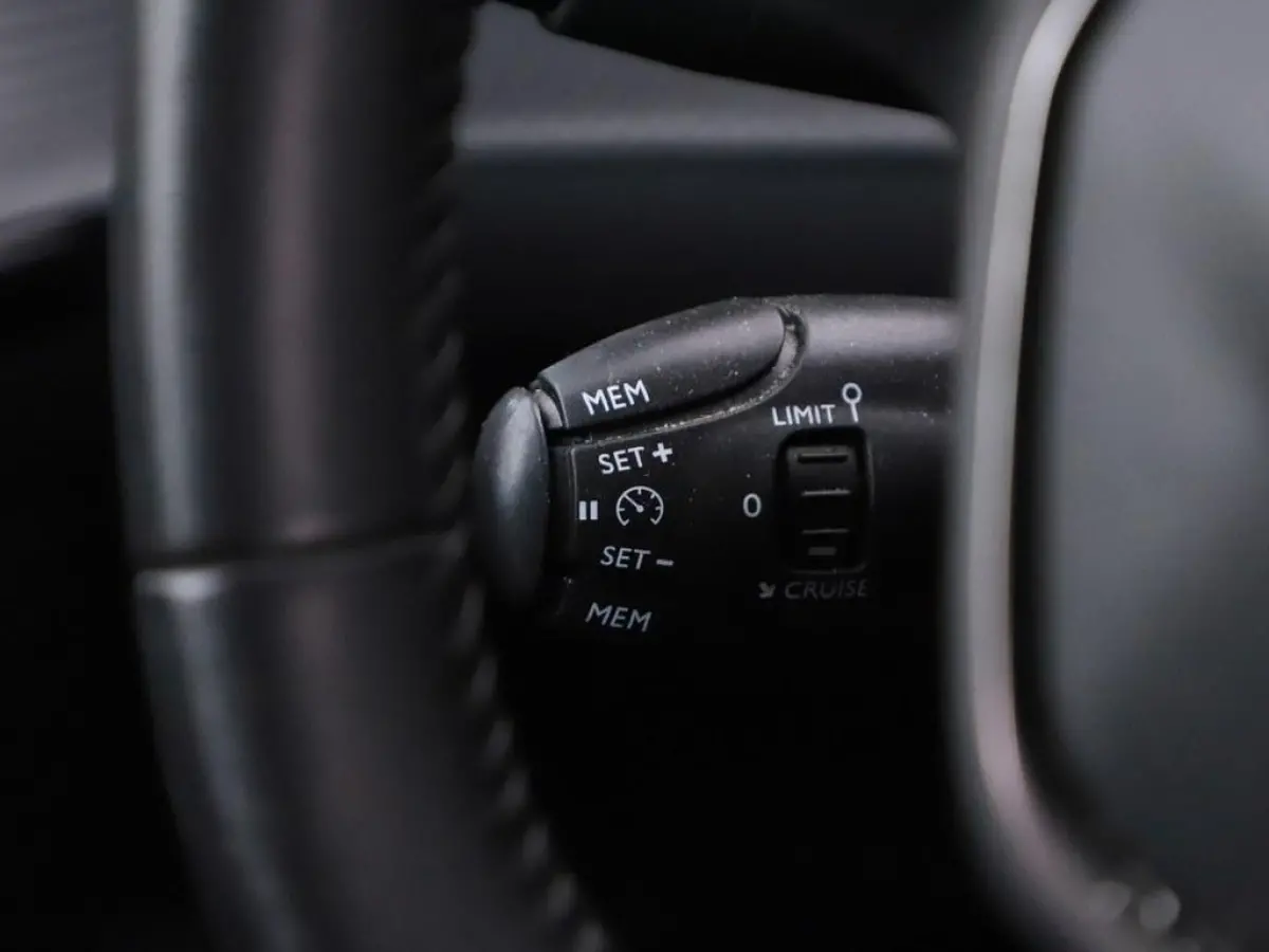 1.2T 100PK Blue Lease Allure Nav/Camera/Ecc/Cruise /Keyless/H.Leder/Vc