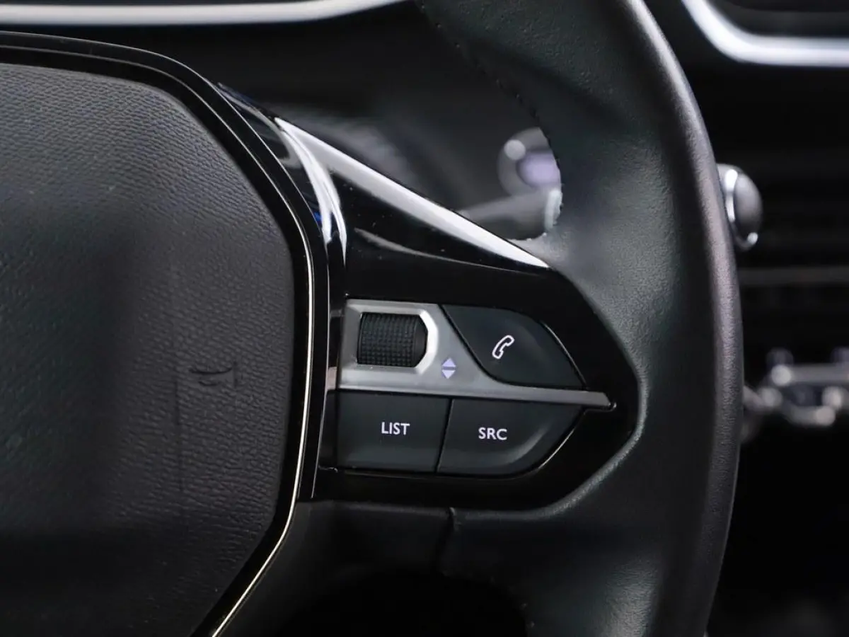 1.2T 100PK Blue Lease Allure Nav/Camera/Ecc/Cruise /Keyless/H.Leder/Vc