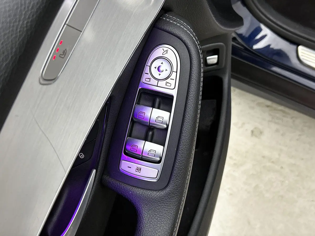 4MATIC Business Solution AMG | Automaat | Apple Carplay/Android Auto | Achteruitrijcamera | Parkeersensoren | Panoramadak | Trekhaak | Burmester |