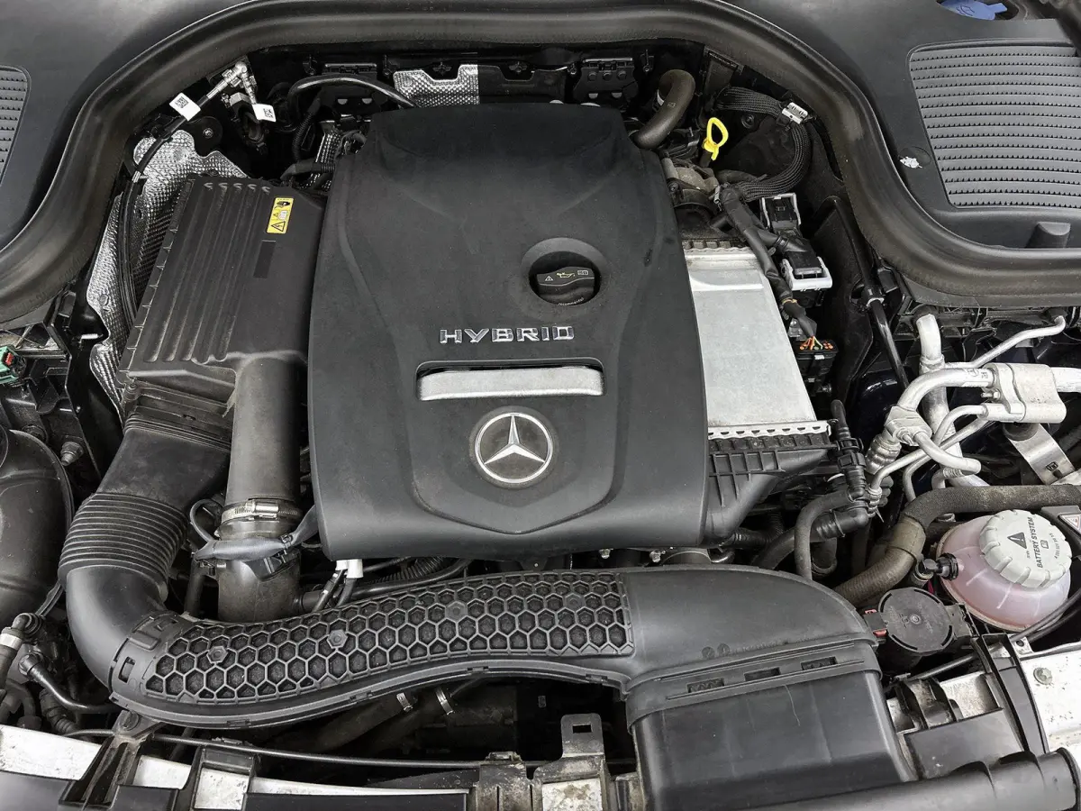 4MATIC Business Solution AMG | Automaat | Apple Carplay/Android Auto | Achteruitrijcamera | Parkeersensoren | Panoramadak | Trekhaak | Burmester |