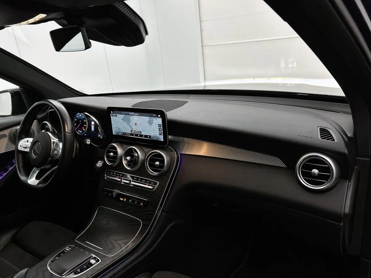 4MATIC Business Solution AMG | Automaat | Apple Carplay/Android Auto | Achteruitrijcamera | Parkeersensoren | Panoramadak | Trekhaak | Burmester |