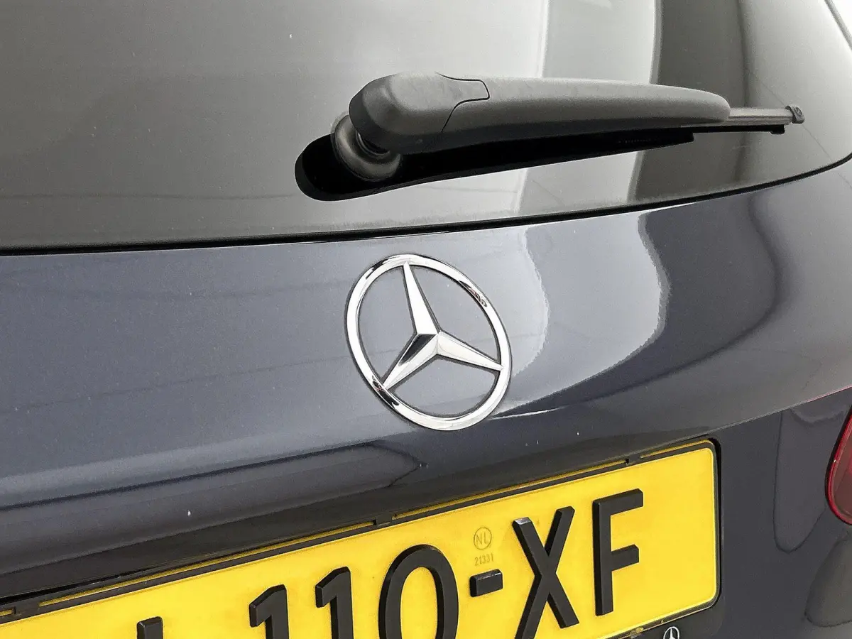 4MATIC Business Solution AMG | Automaat | Apple Carplay/Android Auto | Achteruitrijcamera | Parkeersensoren | Panoramadak | Trekhaak | Burmester |
