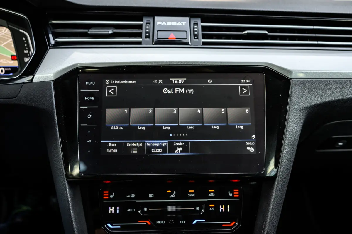 1.5 TSI Business Plus Pro | Acc | Lane Assist | Camera | Navi | Virtual Cockpit | Carplay |