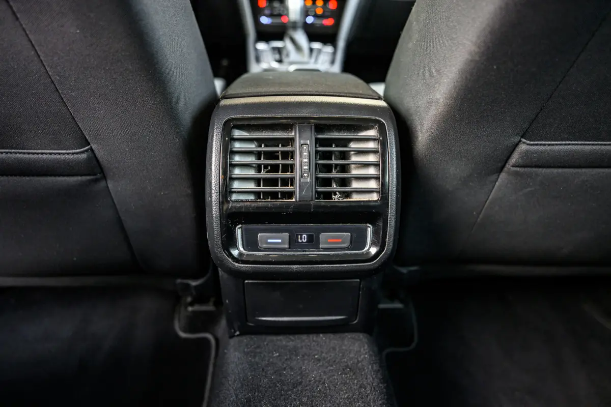 1.5 TSI Business Plus Pro | Acc | Lane Assist | Camera | Navi | Virtual Cockpit | Carplay |