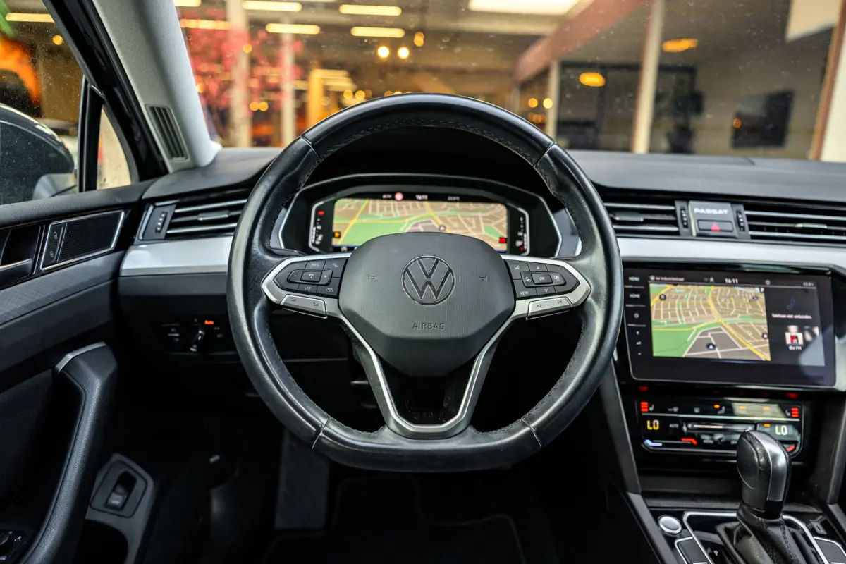 1.5 TSI Business Plus Pro | Acc | Lane Assist | Camera | Navi | Virtual Cockpit | Carplay |