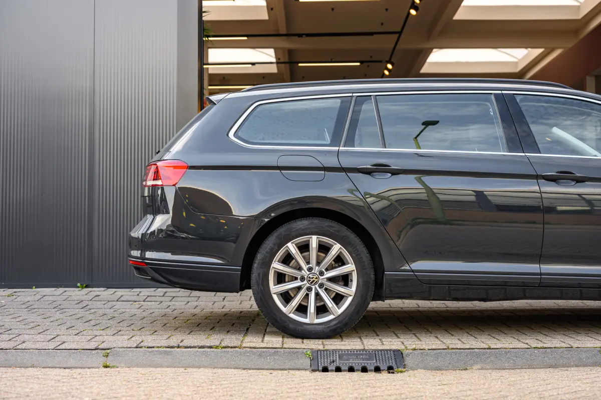 1.5 TSI Business Plus Pro | Acc | Lane Assist | Camera | Navi | Virtual Cockpit | Carplay |