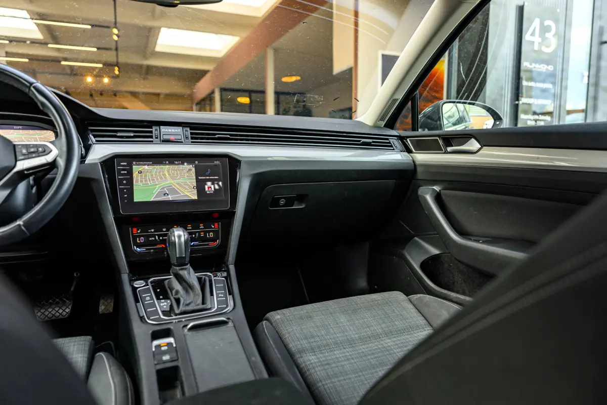 1.5 TSI Business Plus Pro | Acc | Lane Assist | Camera | Navi | Virtual Cockpit | Carplay |