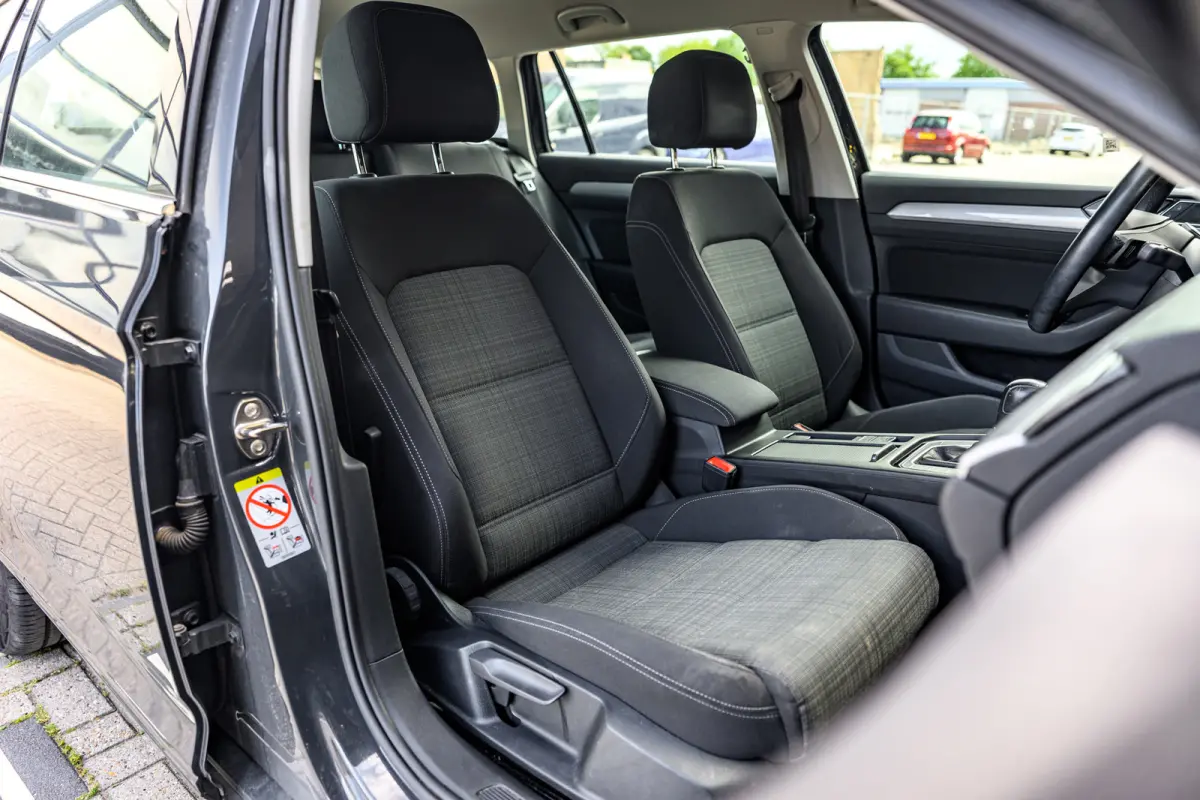 1.5 TSI Business Plus Pro | Acc | Lane Assist | Camera | Navi | Virtual Cockpit | Carplay |