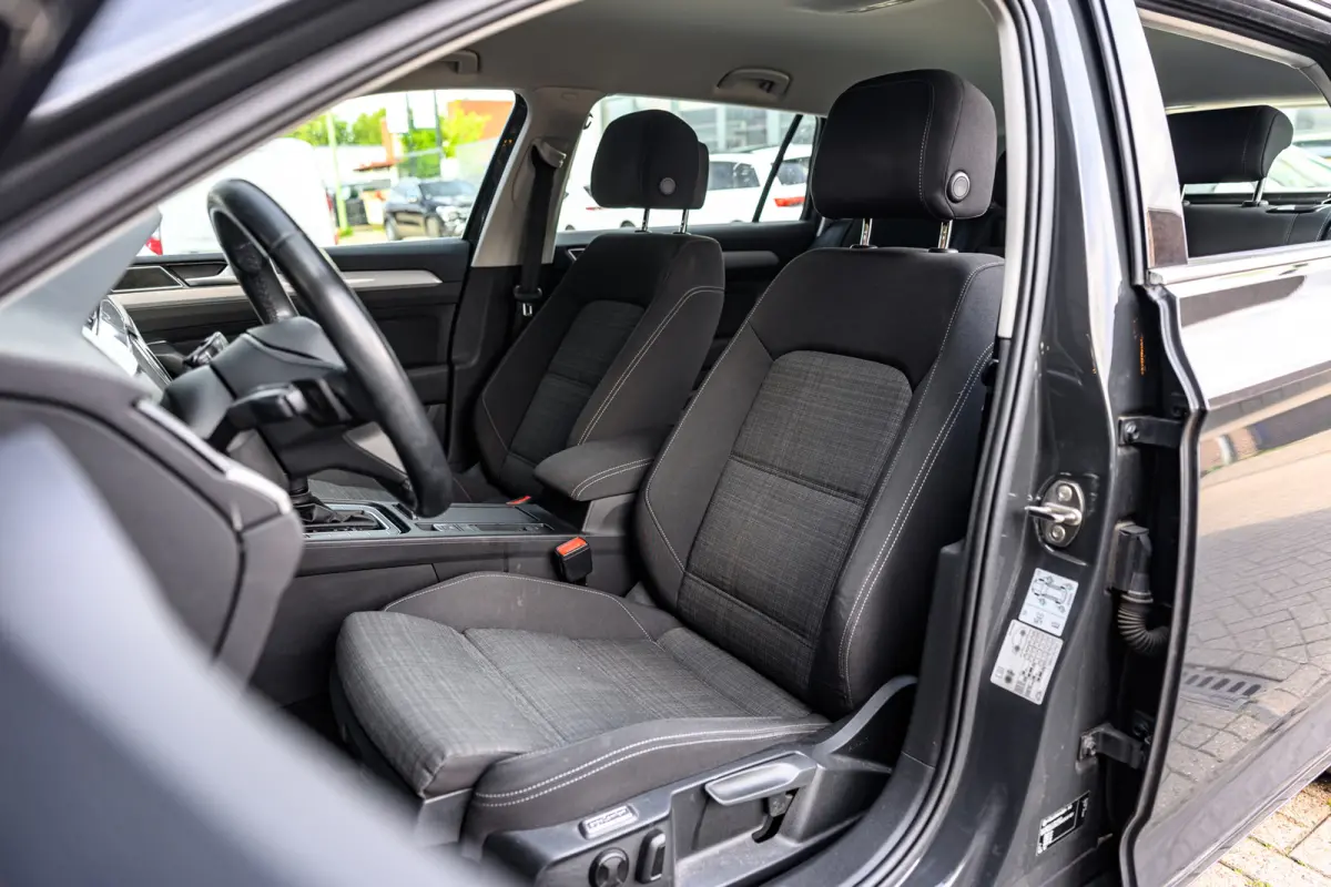 1.5 TSI Business Plus Pro | Acc | Lane Assist | Camera | Navi | Virtual Cockpit | Carplay |
