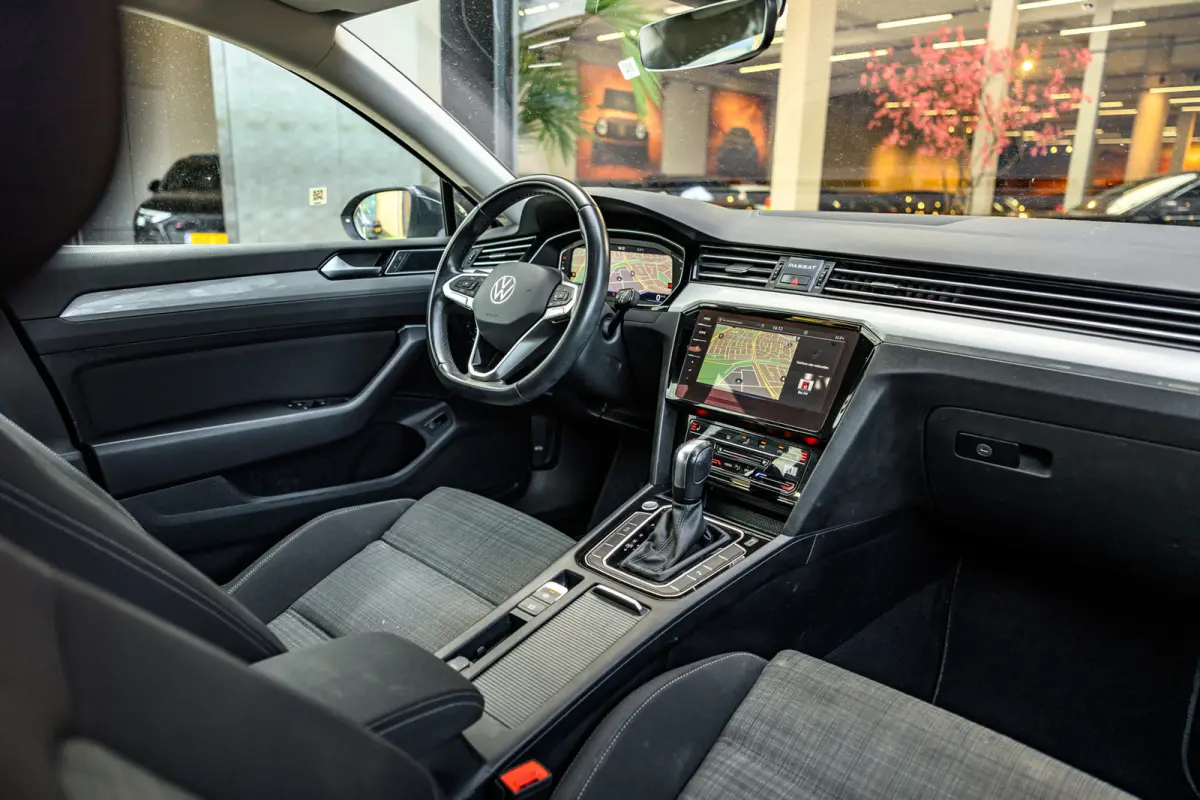 1.5 TSI Business Plus Pro | Acc | Lane Assist | Camera | Navi | Virtual Cockpit | Carplay |