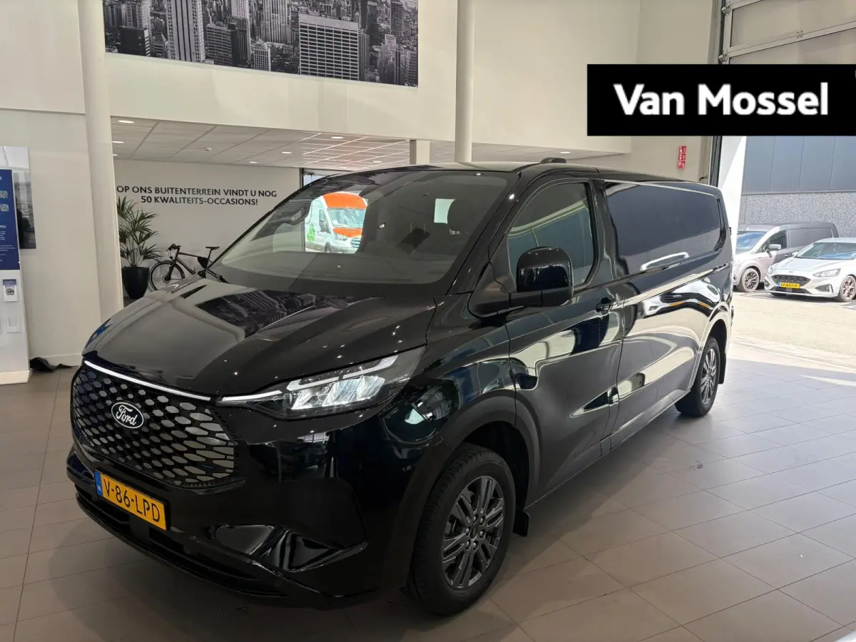 320 L2H1 Limited 65 kWh CAMERA | APPLE CARPLAY | STOEL - STUUR - VOORRUIT VERWARMING | TREKHAAK | CRUISE CONTROL