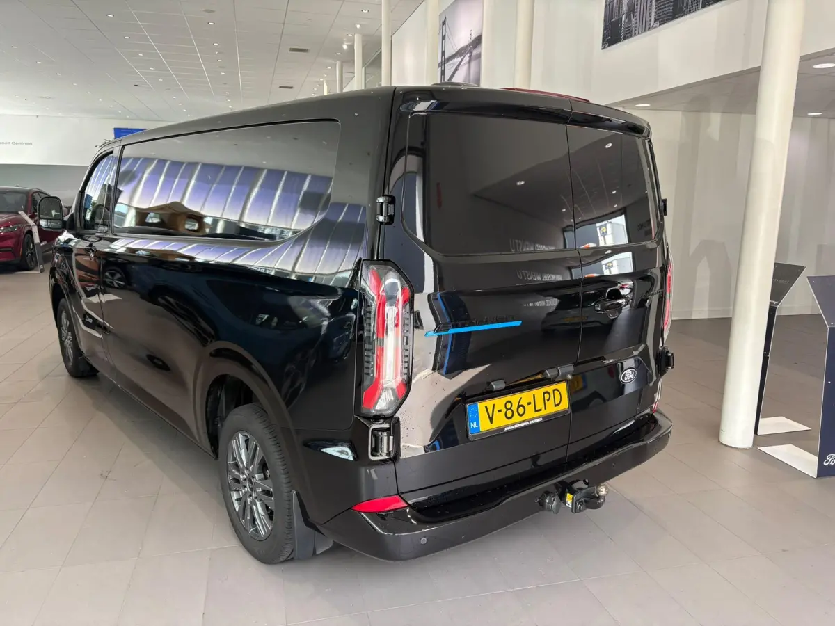 320 L2H1 Limited 65 kWh CAMERA | APPLE CARPLAY | STOEL - STUUR - VOORRUIT VERWARMING | TREKHAAK | CRUISE CONTROL