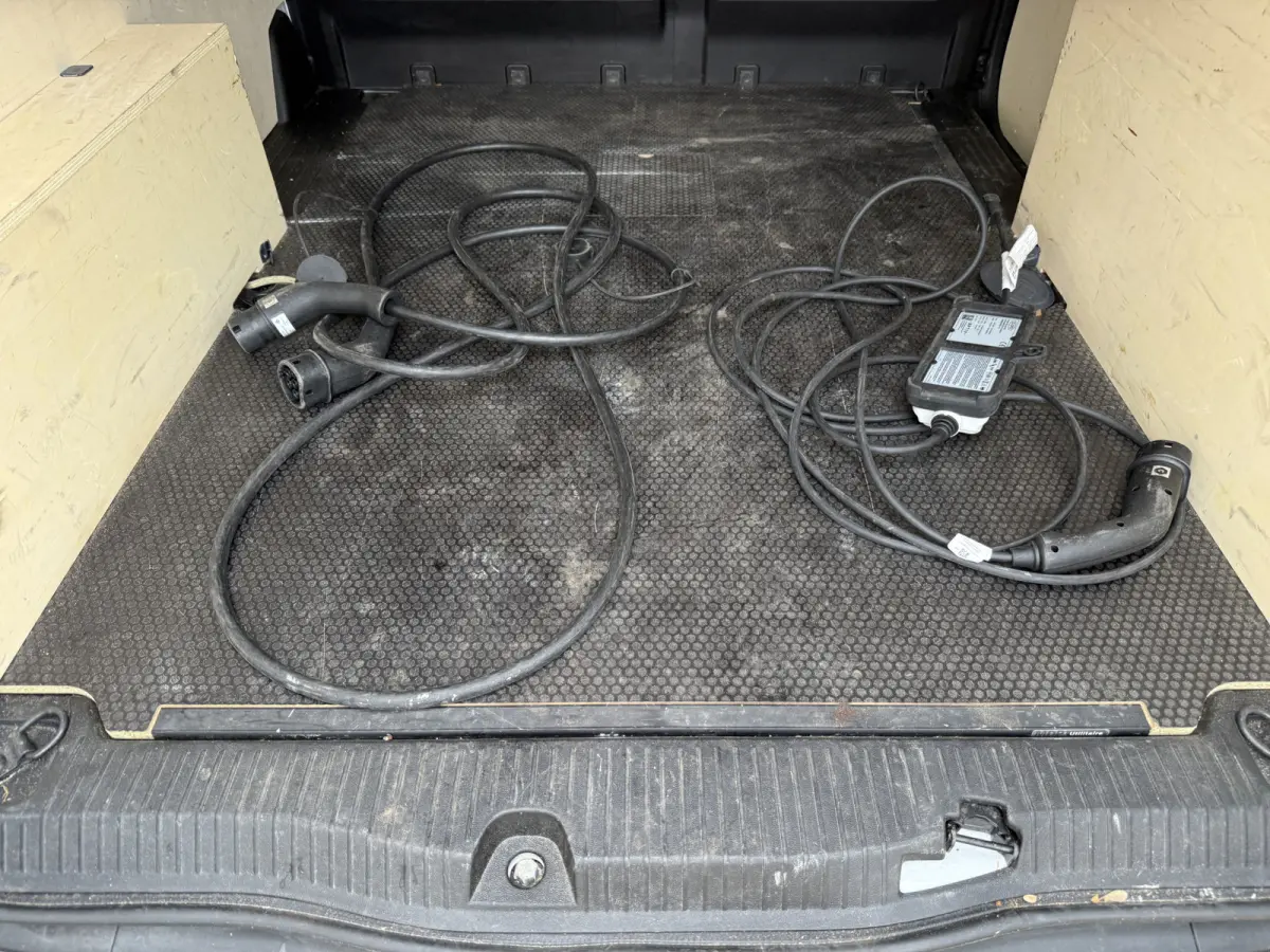 EV 45kWh L1 260KM WLTP LED Climate Control Cruise Control Laadkabel Parkeersensoren Citan Kangoo