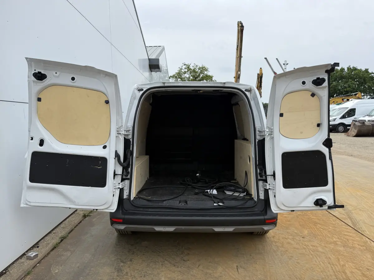 EV 45kWh L1 260KM WLTP LED Climate Control Cruise Control Laadkabel Parkeersensoren Citan Kangoo
