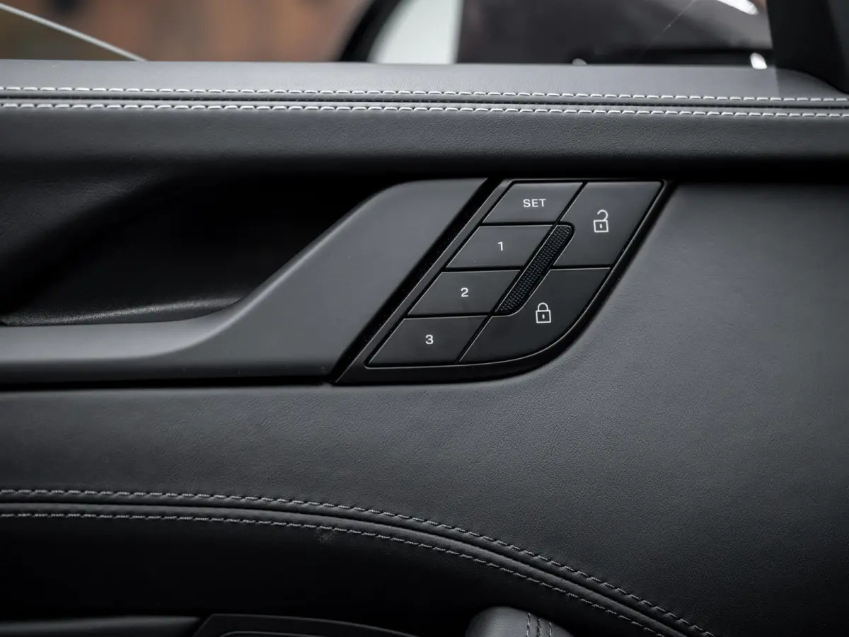 3.6 Turbo S 4p. | PTS | Sport-Design | Lift | Burmester | InnoDrive |