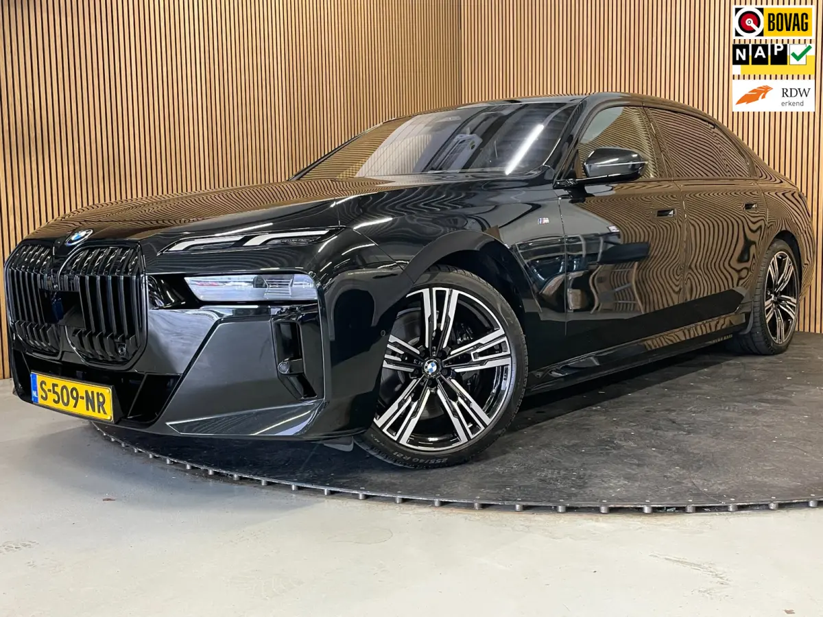 XDrive60 106 kWh|M-SPORT|96% SOH|BLACK EDITION|FULL OPTION|PANORAMA|STOEL+STUURVERW|360+3D+V+A CAMERA|NAP|NL-AUTO|INCL.BTW|