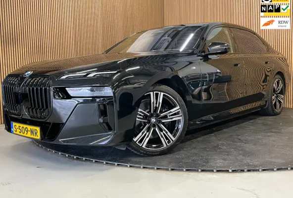 XDrive60 106 kWh|M-SPORT|96% SOH|BLACK EDITION|FULL OPTION|PANORAMA|STOEL+STUURVERW|360+3D+V+A CAMERA|NAP|NL-AUTO|INCL.BTW|