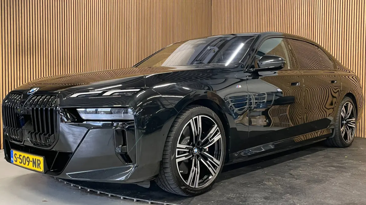 XDrive60 106 kWh|M-SPORT|96% SOH|BLACK EDITION|FULL OPTION|PANORAMA|STOEL+STUURVERW|360+3D+V+A CAMERA|NAP|NL-AUTO|INCL.BTW|