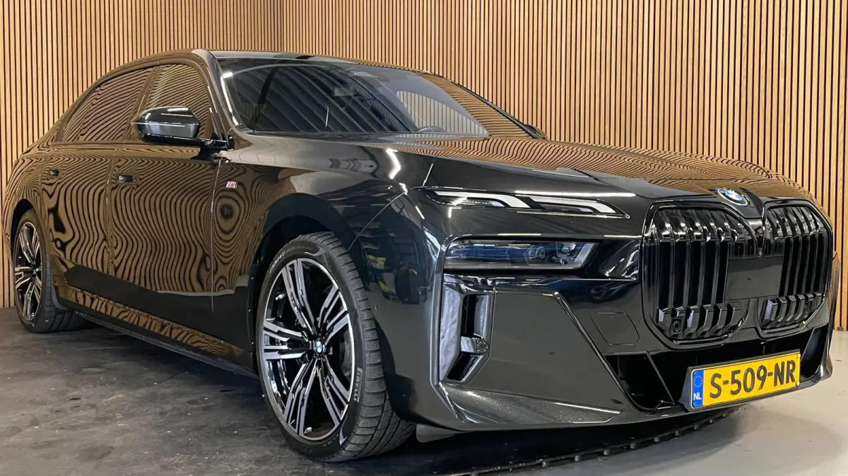XDrive60 106 kWh|M-SPORT|96% SOH|BLACK EDITION|FULL OPTION|PANORAMA|STOEL+STUURVERW|360+3D+V+A CAMERA|NAP|NL-AUTO|INCL.BTW|