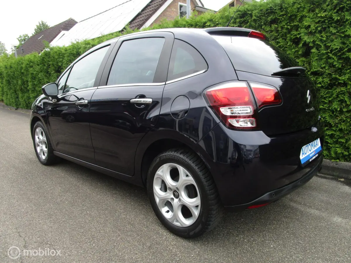 1.2 Exclusive AUTOMAAT - Navigatie - LMV