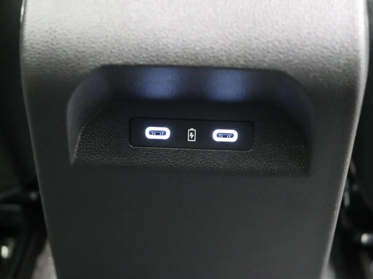 EV87 long range techno | Vijf jaar garantie | Active driver assist | Harman Kardon | Panoramisch dak |