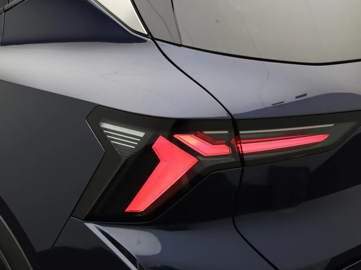 EV87 long range techno | Vijf jaar garantie | Active driver assist | Harman Kardon | Panoramisch dak |